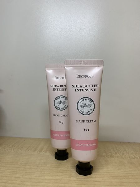 Крем для рук с ароматом цветущего персика Deoproce Shea Butter Intensive Hand Cream Peach Blossom 2598073181 фото