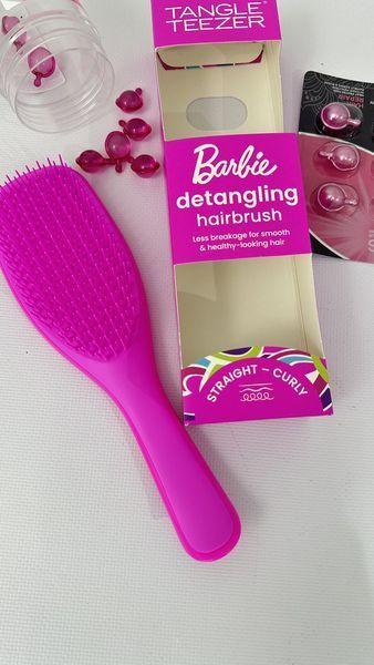 Оригінальна щітка для волосся яскраво-рожева Барбі Tangle Teezer Вarbie The Wet Detangler Hairbrush 2040487704 фото