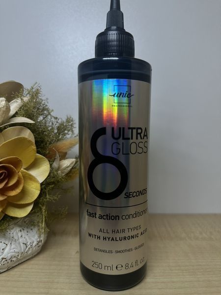Ламеллярный кондиционер для разглаживания волос - Unic Ultra Gloss 8 Second Conditioner 250 мл 2501200508 фото