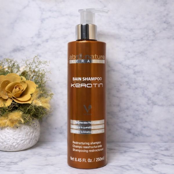 Abril et Nature Keratin Bain Shampoo 250 мл &ndash; шампунь з кератином для відновлення та зміцнення волосся 1819264 фото