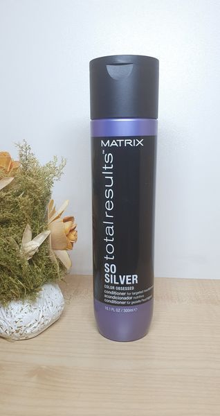 Кондиционер для питания и придания блеска волосам оттенков блонд Matrix Total Results So Silver Conditioner 300 мл 1125395595 фото