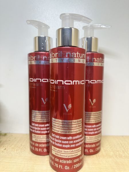 Крем для укладки с кондиционирующим эффектом Abril Et Nature Stiyling Definition Line Dinamic Cream 200 ml 2556962693 фото