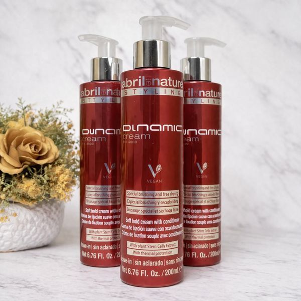 Крем для укладки с кондиционирующим эффектом Abril Et Nature Stiyling Definition Line Dinamic Cream 200 ml 2556962693 фото